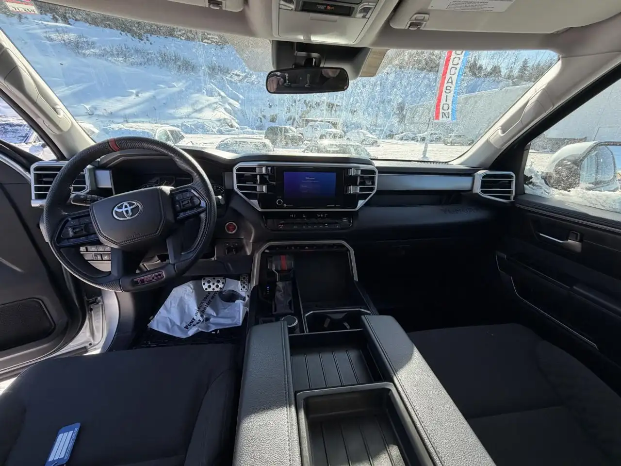 Toyota Tundra снимка Toyota Tundra