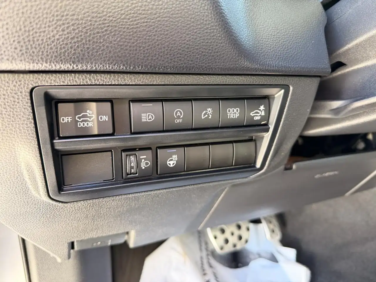 Toyota Tundra снимка Toyota Tundra