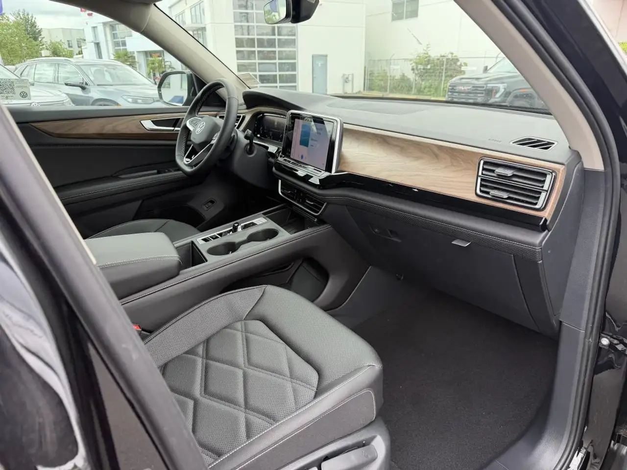Volkswagen Atlas снимка Volkswagen Atlas