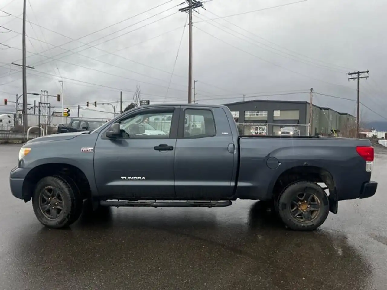 Toyota Tundra снимка Toyota Tundra