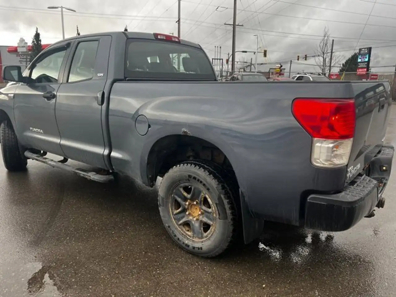 Toyota Tundra снимка Toyota Tundra