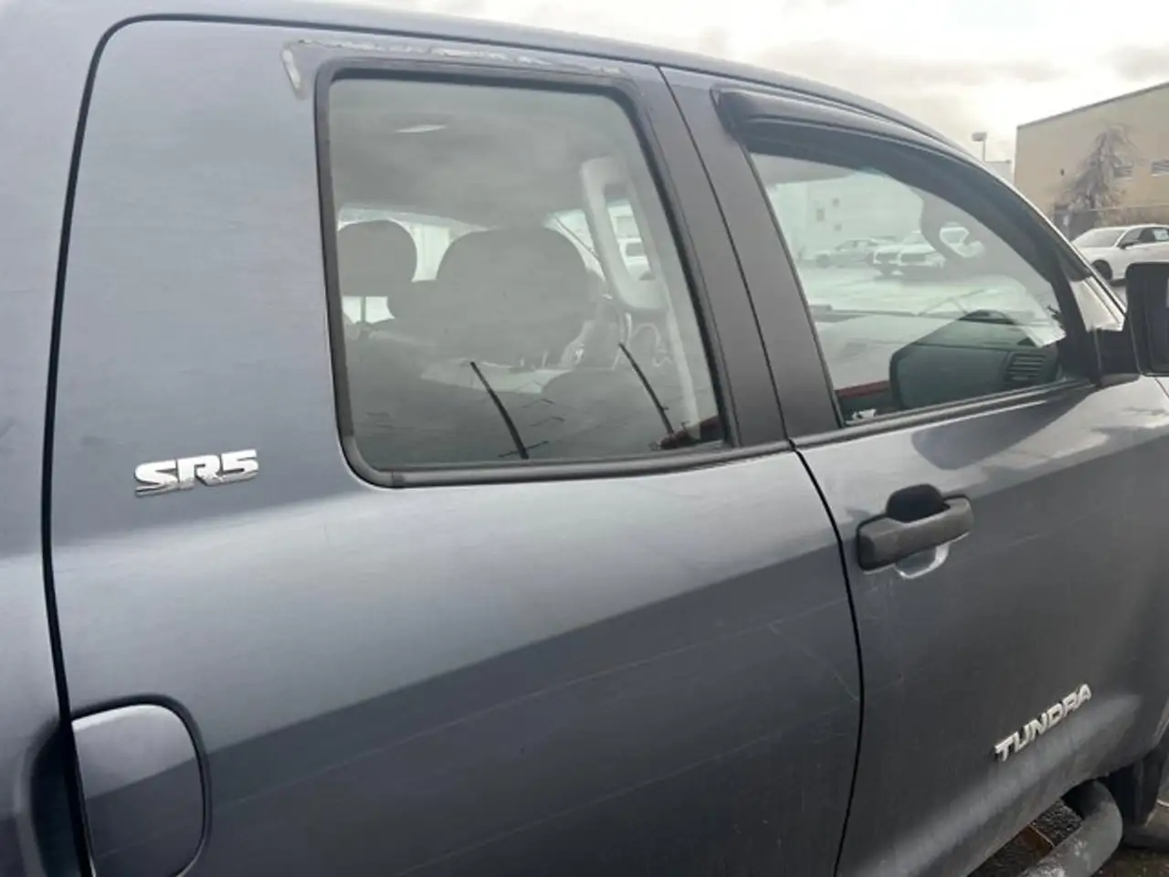 Toyota Tundra снимка Toyota Tundra