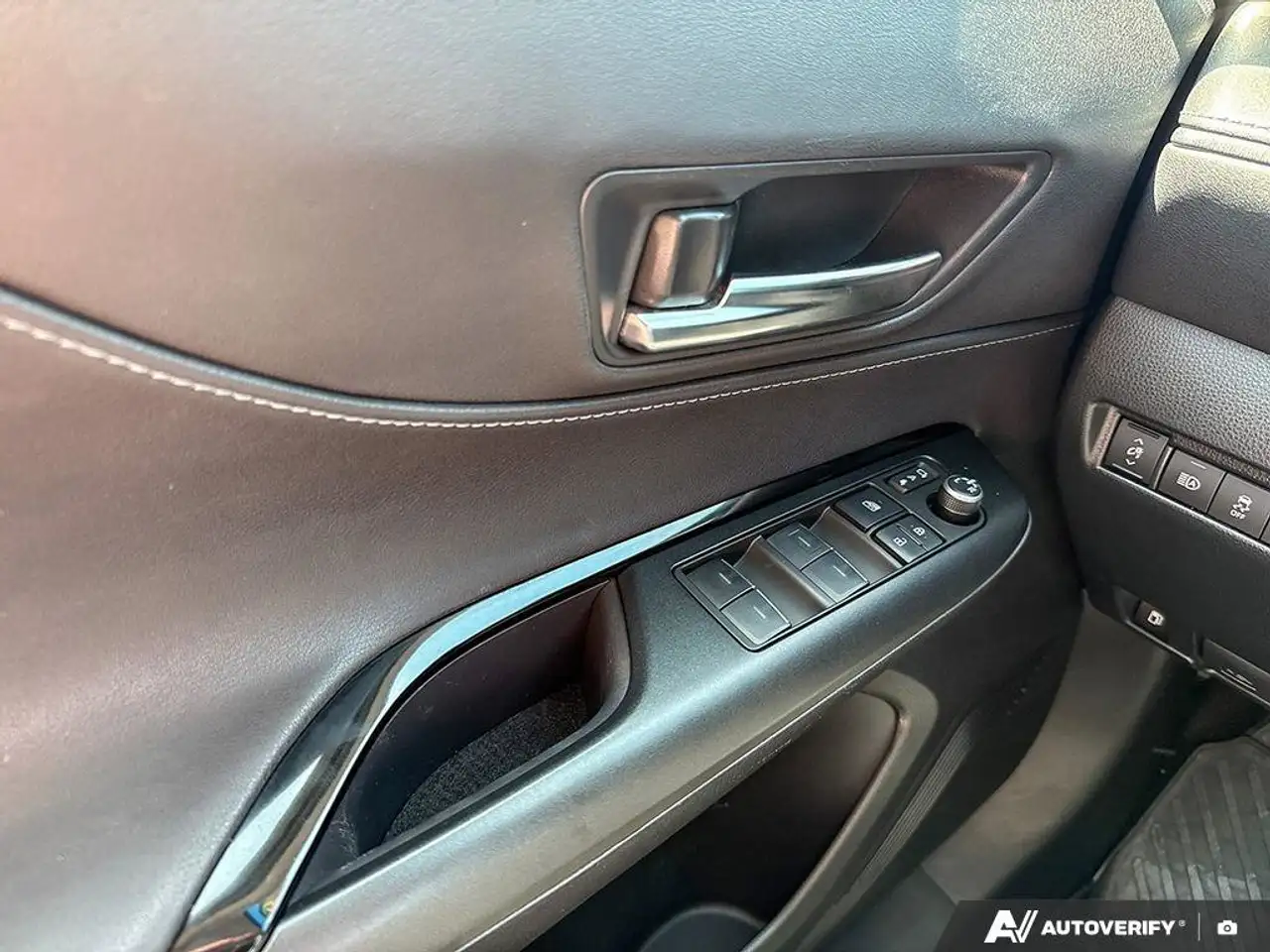 Toyota Venza снимка Toyota Venza
