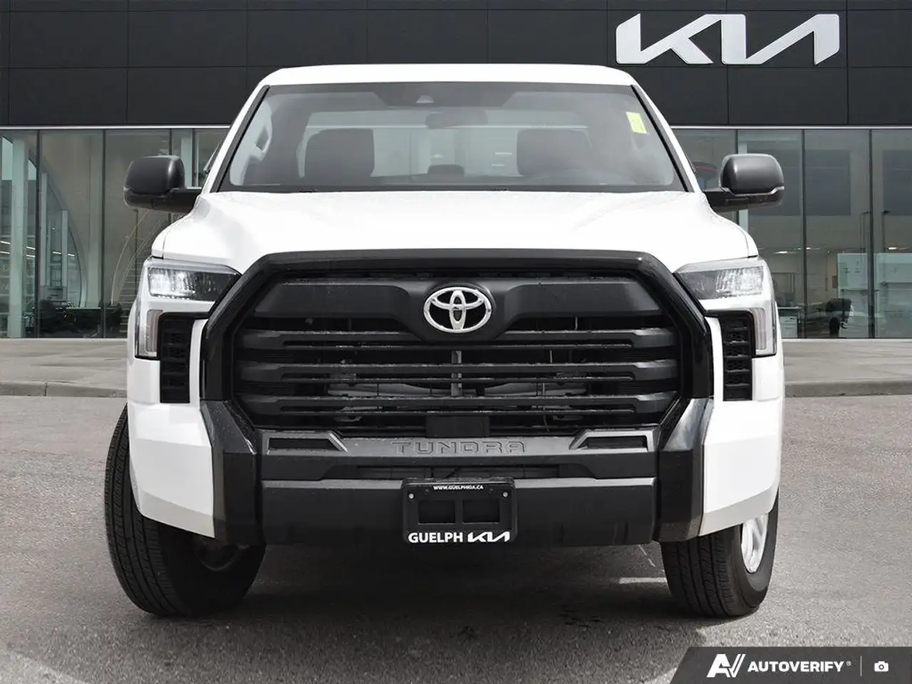 Toyota Tundra снимка Toyota Tundra
