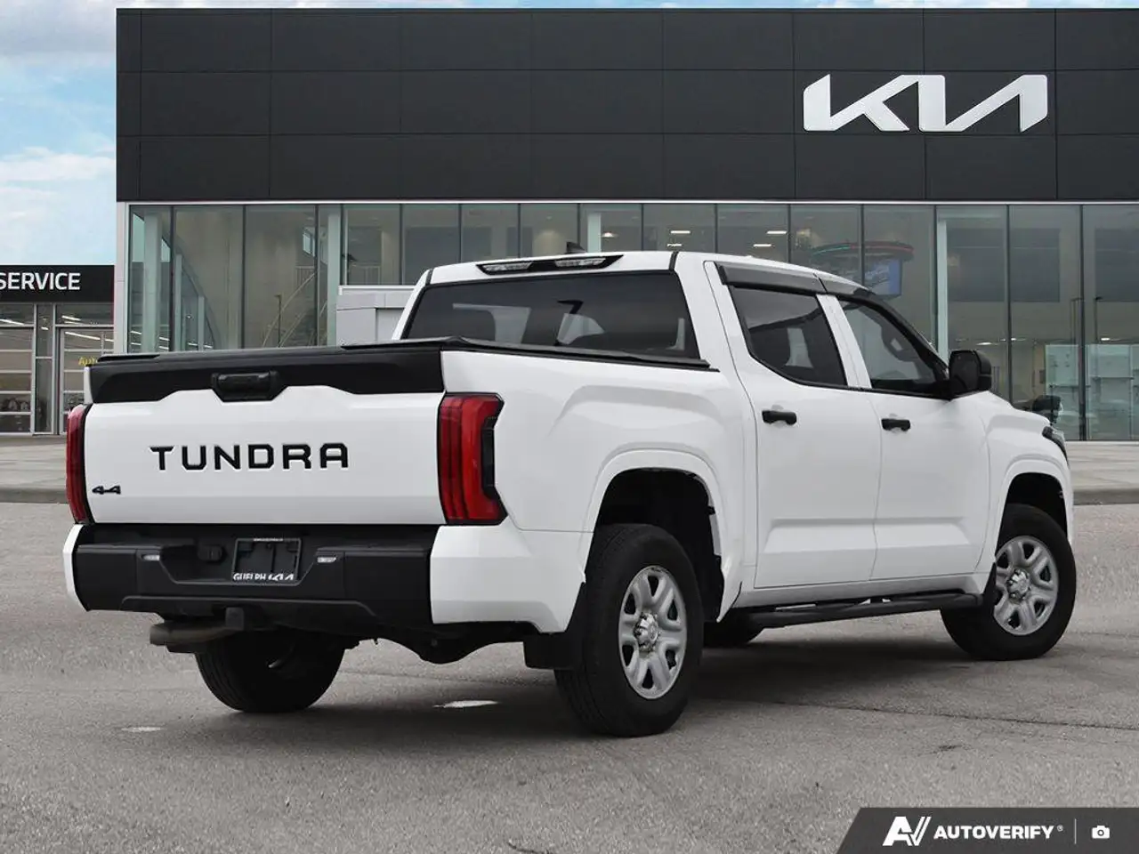 Toyota Tundra снимка Toyota Tundra