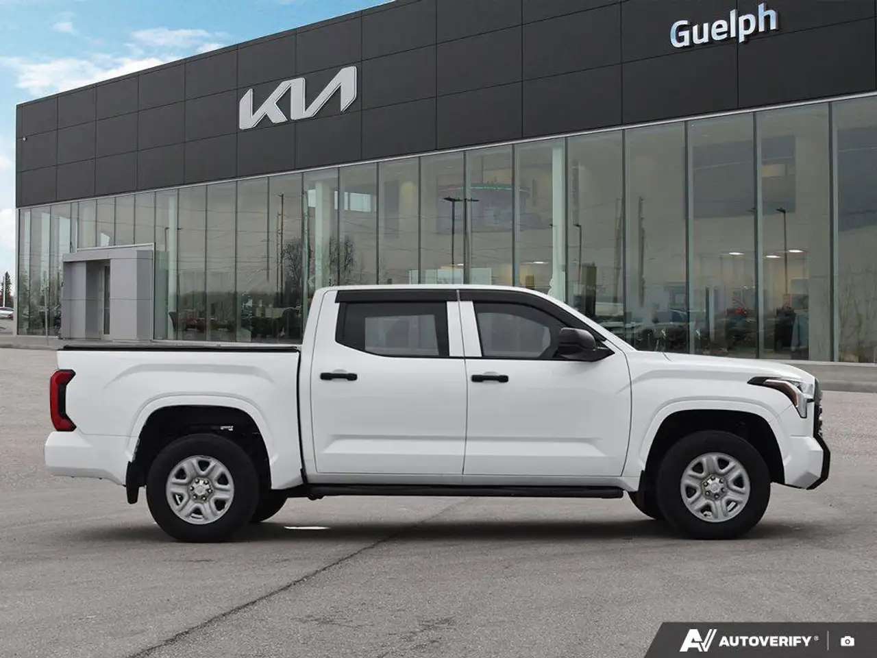 Toyota Tundra снимка Toyota Tundra