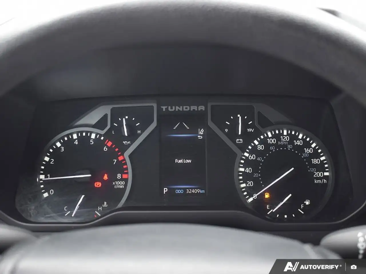 Toyota Tundra снимка Toyota Tundra