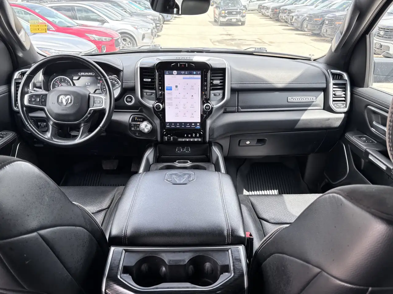 RAM 1500 снимка RAM 1500