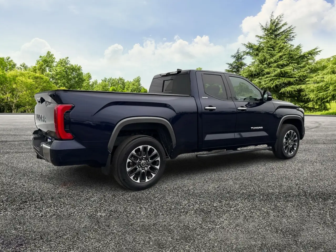 Toyota Tundra снимка Toyota Tundra