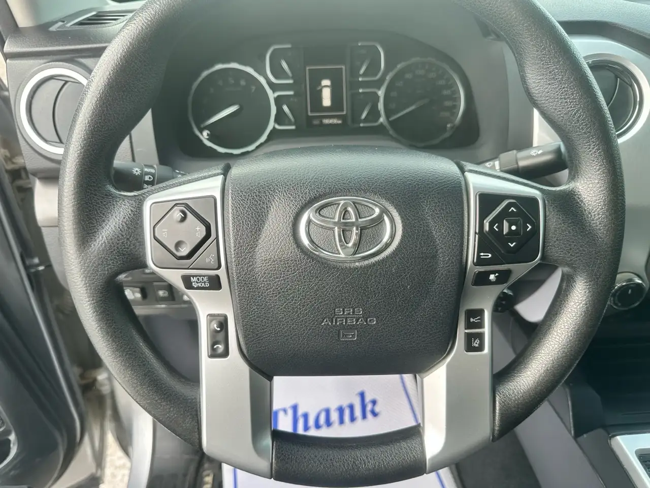 Toyota Tundra снимка Toyota Tundra