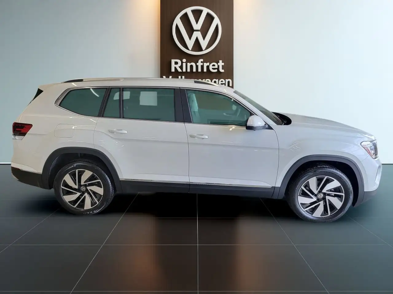 Volkswagen Atlas снимка Volkswagen Atlas