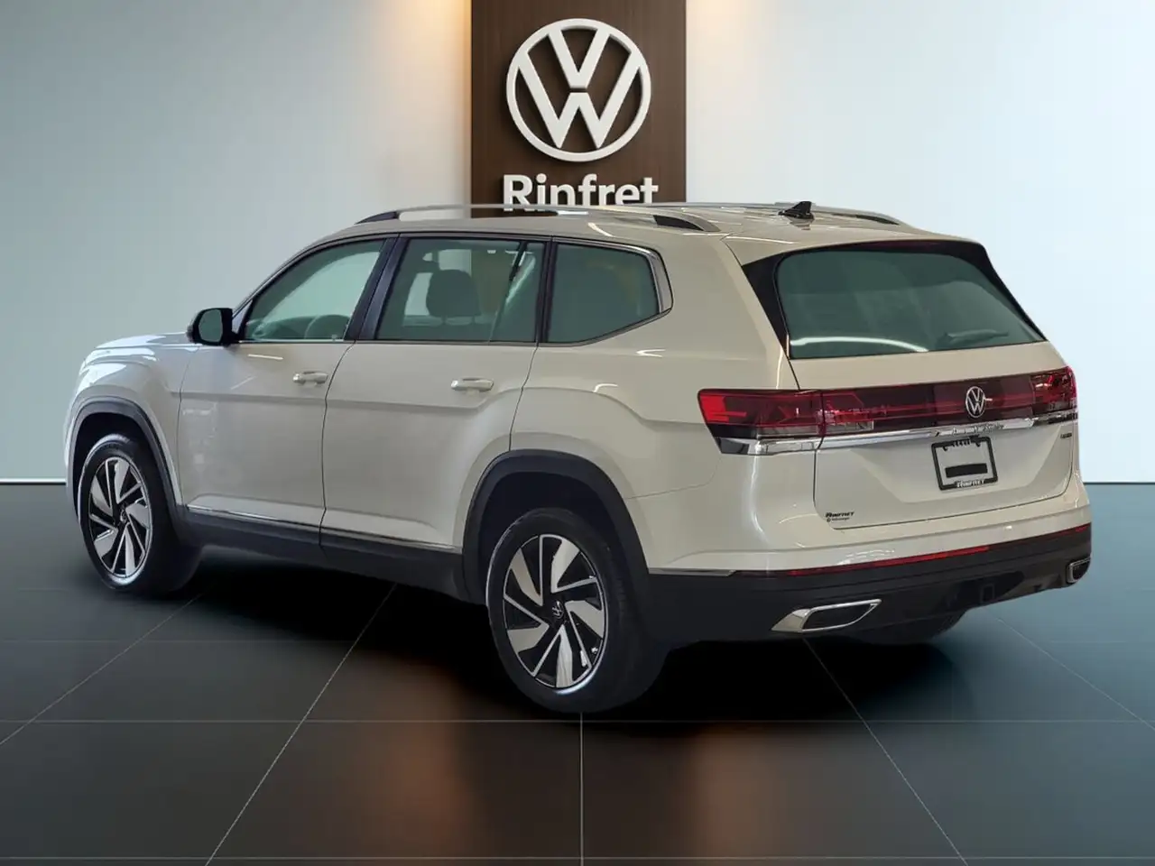 Volkswagen Atlas снимка Volkswagen Atlas