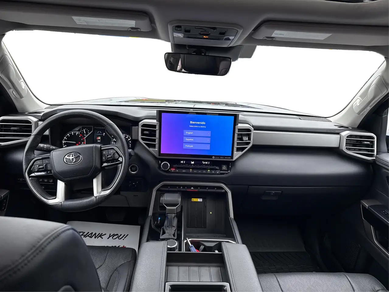 Toyota Tundra снимка Toyota Tundra