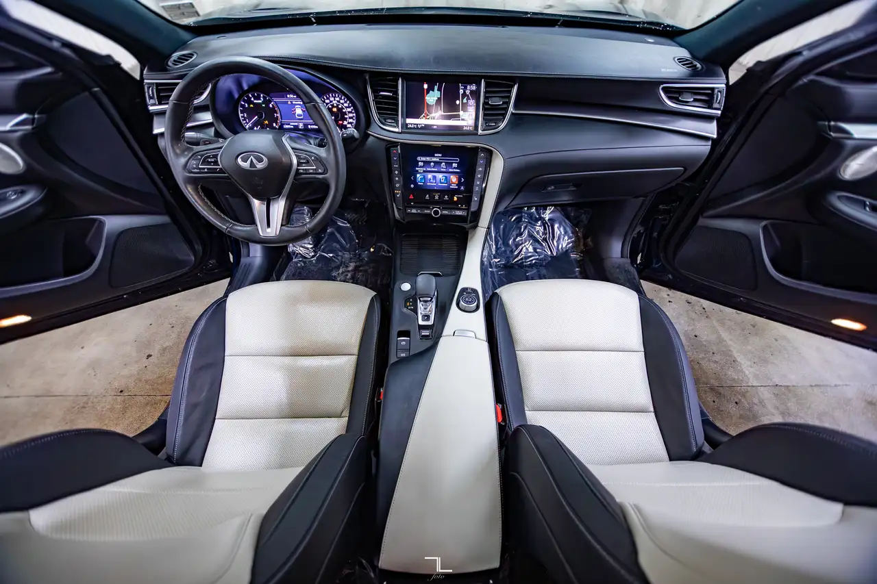 Infiniti QX55 fotografie Infiniti QX55