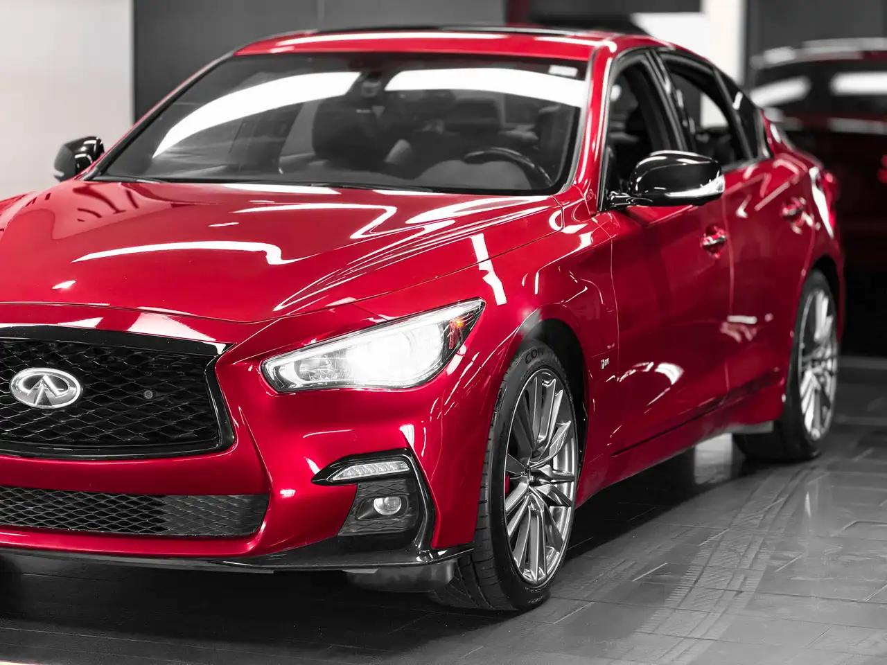 Infiniti Q50 снимка Infiniti Q50
