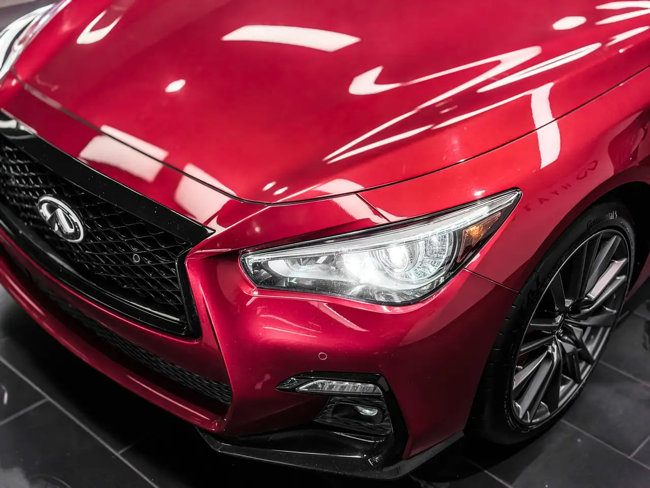 Infiniti Q50 снимка Infiniti Q50