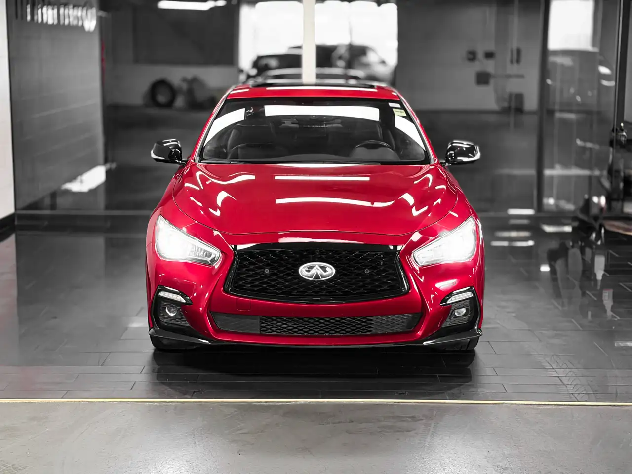 Infiniti Q50 снимка Infiniti Q50