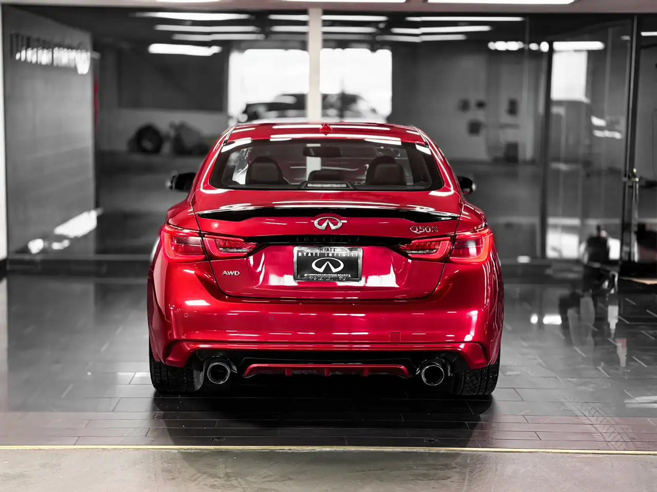 Infiniti Q50 снимка Infiniti Q50