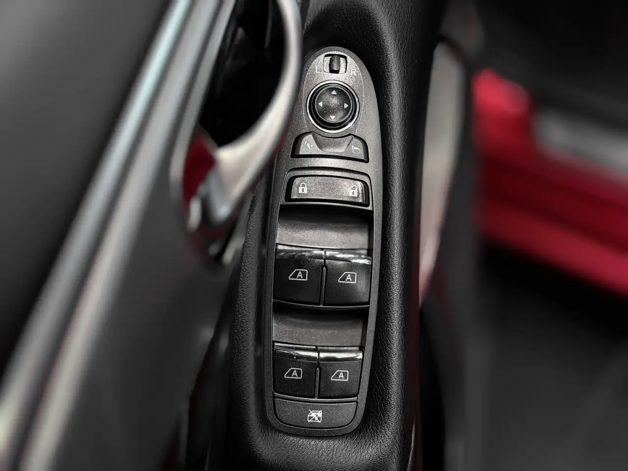 Infiniti Q50 снимка Infiniti Q50