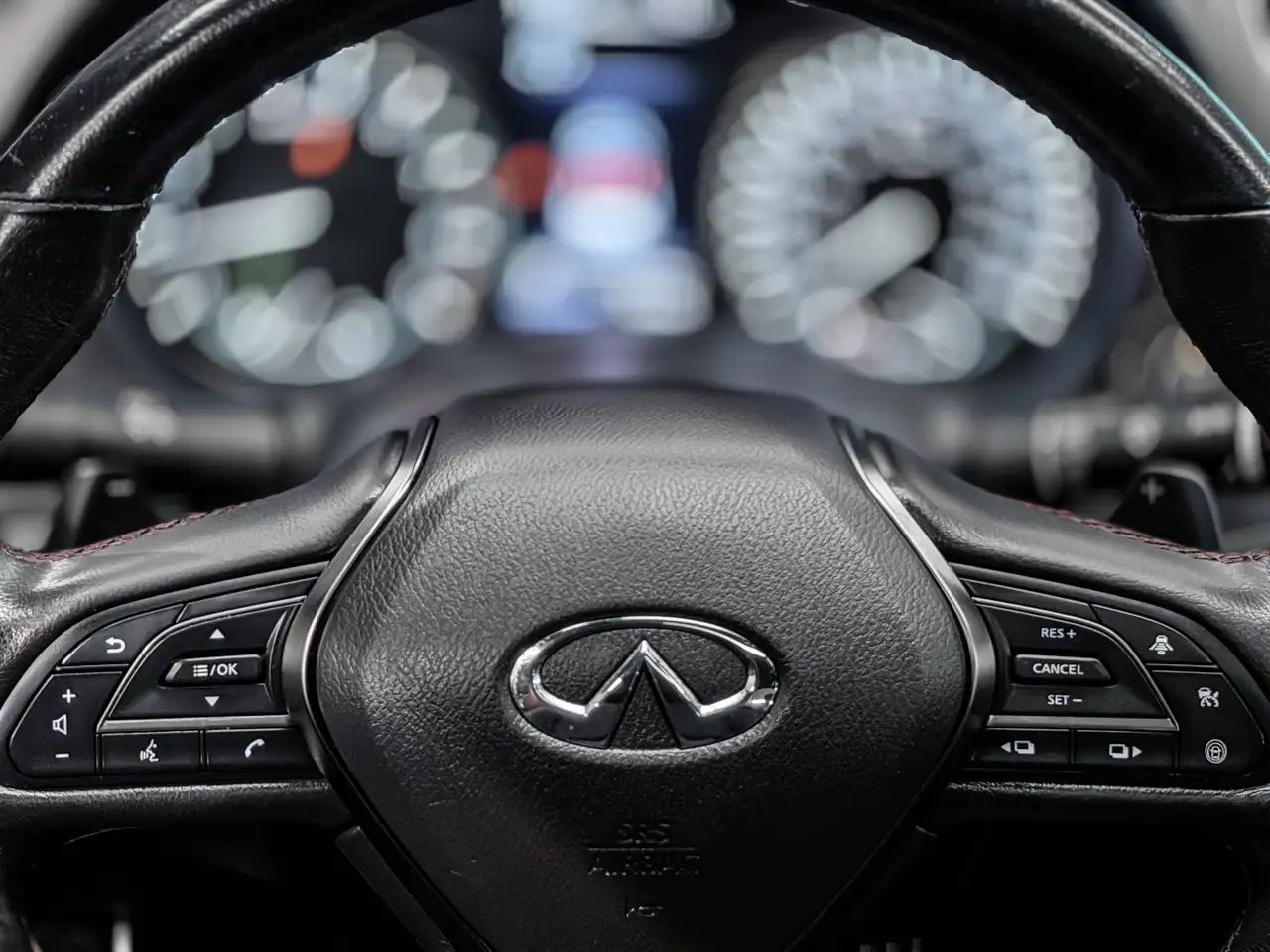 Infiniti Q50 снимка Infiniti Q50