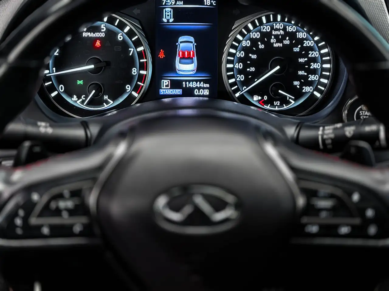 Infiniti Q50 снимка Infiniti Q50