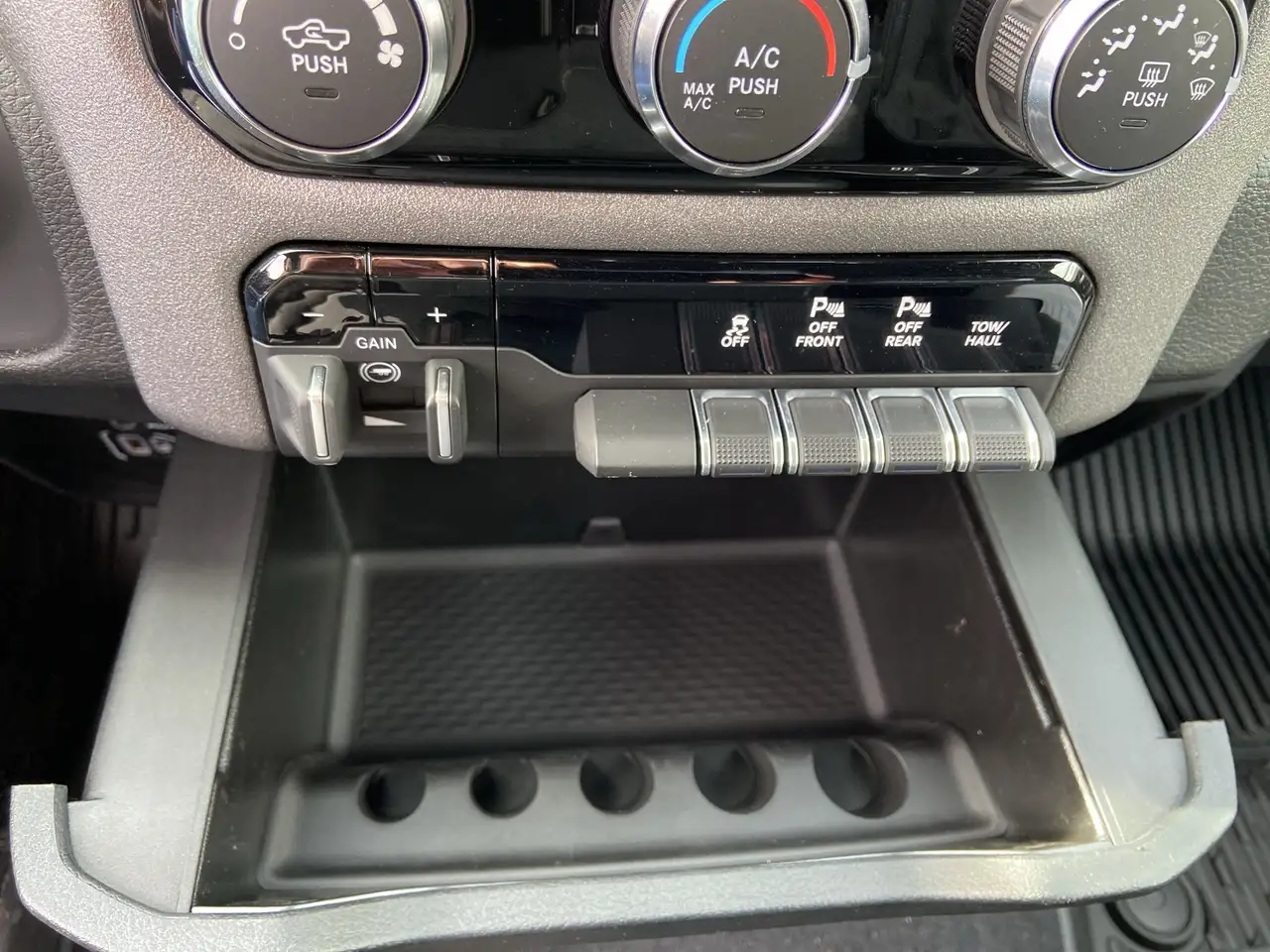 RAM 1500 photo RAM 1500