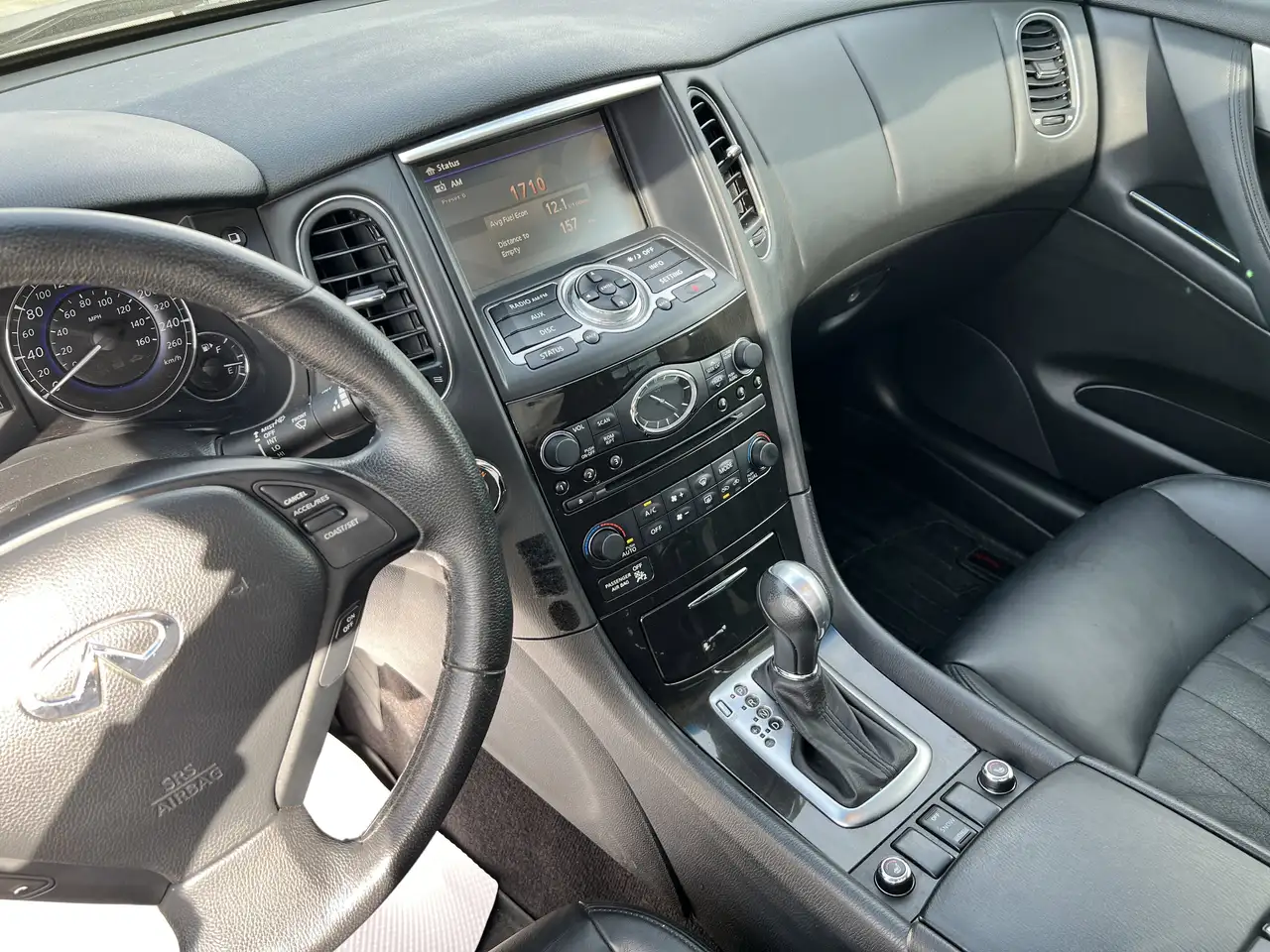 Infiniti QX50 снимка Infiniti QX50