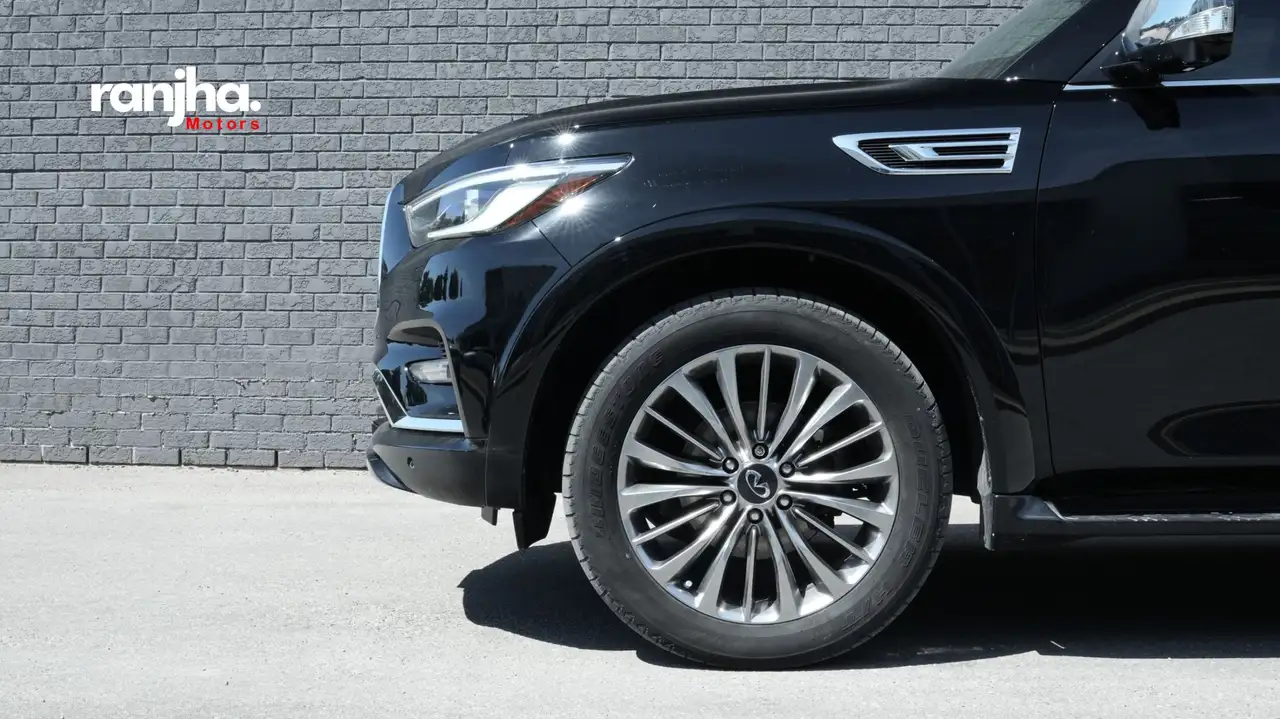 Infiniti QX80 снимка Infiniti QX80