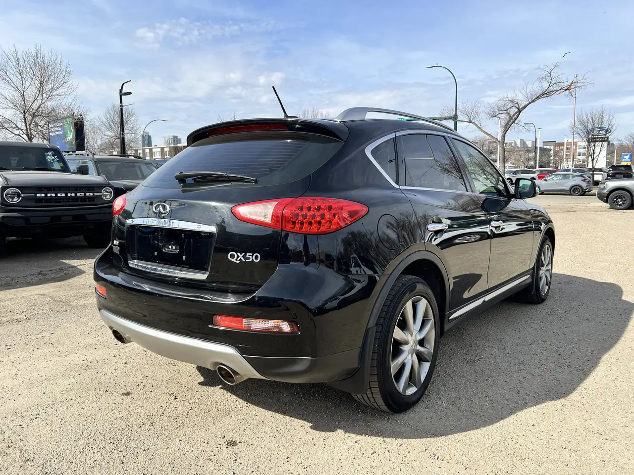 Infiniti QX50 снимка Infiniti QX50