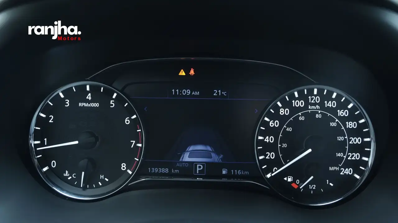 Infiniti QX80 снимка Infiniti QX80