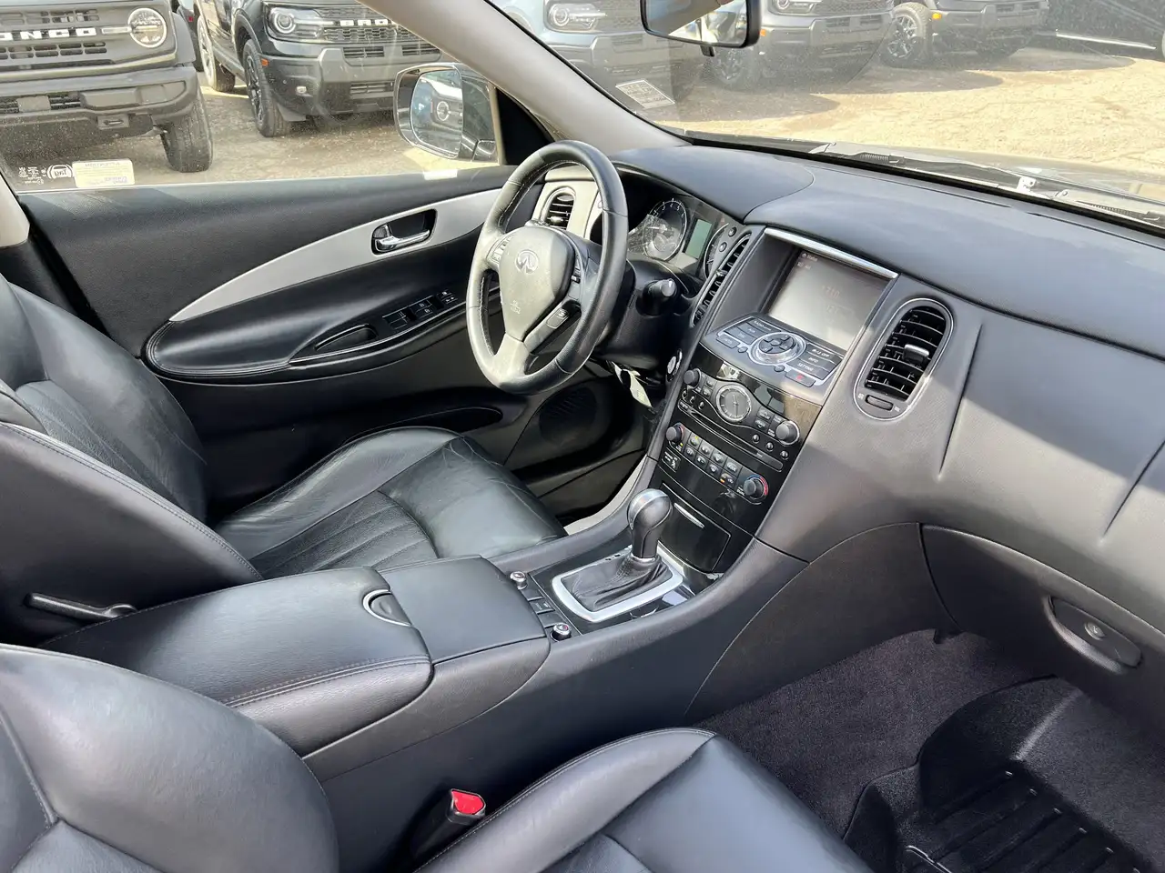 Infiniti QX50 снимка Infiniti QX50