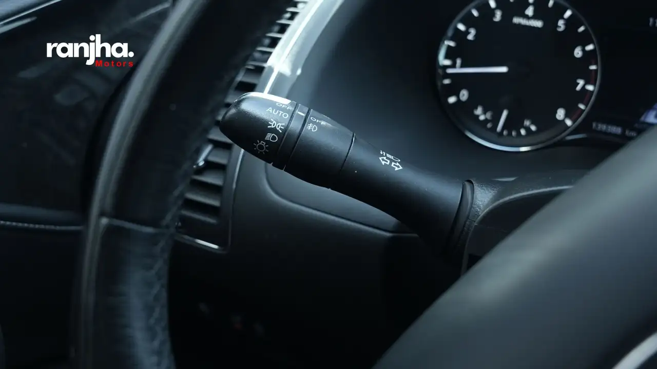 Infiniti QX80 снимка Infiniti QX80