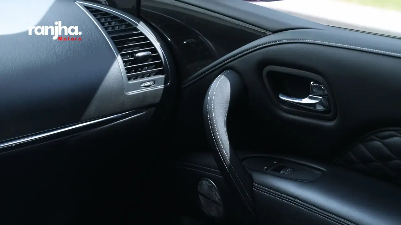 Infiniti QX80 снимка Infiniti QX80