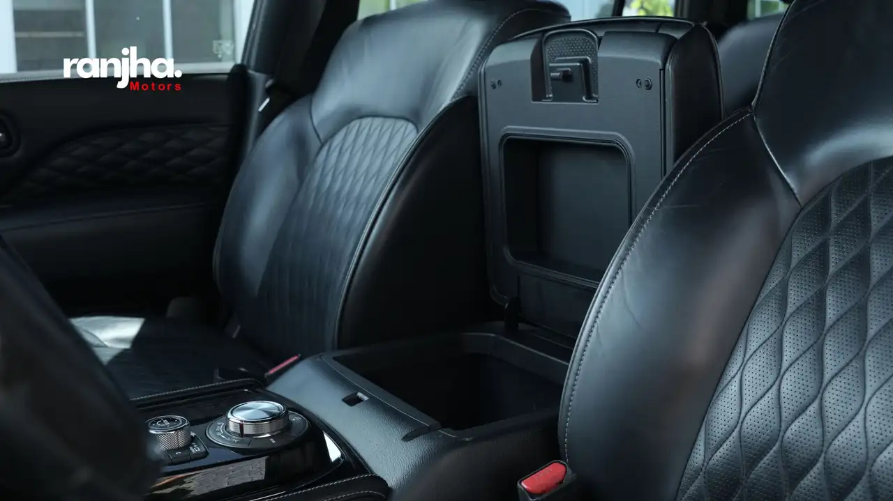 Infiniti QX80 снимка Infiniti QX80