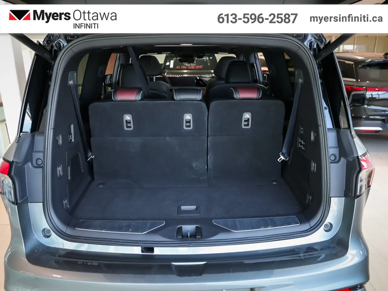 Infiniti QX80 снимка Infiniti QX80