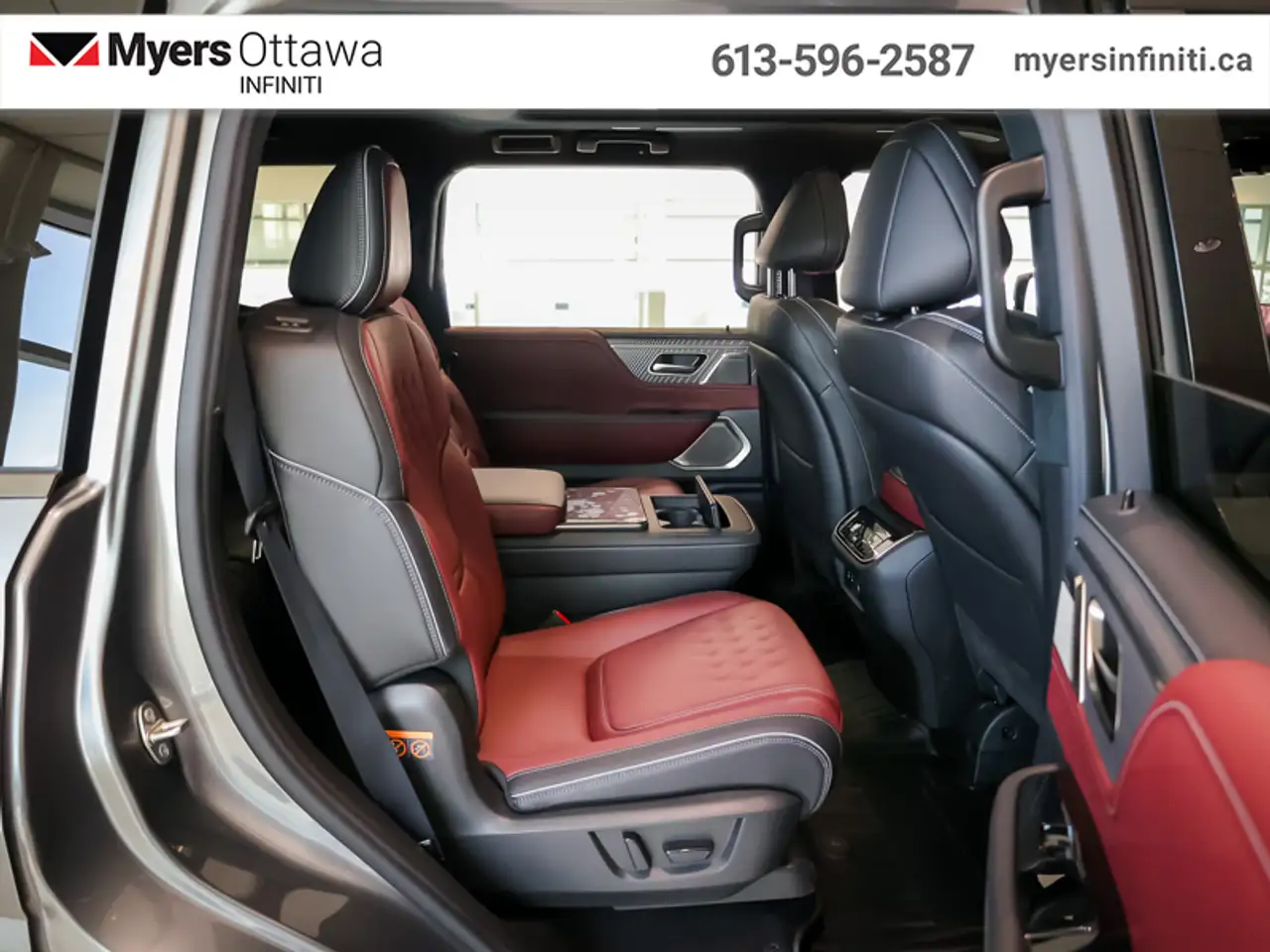 Infiniti QX80 снимка Infiniti QX80