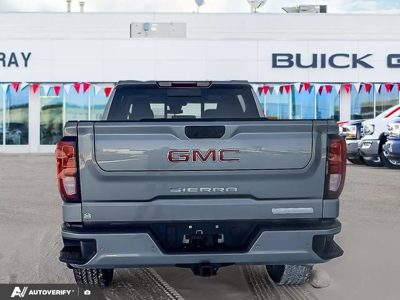 GMC Sierra 1500 снимка GMC Sierra 1500