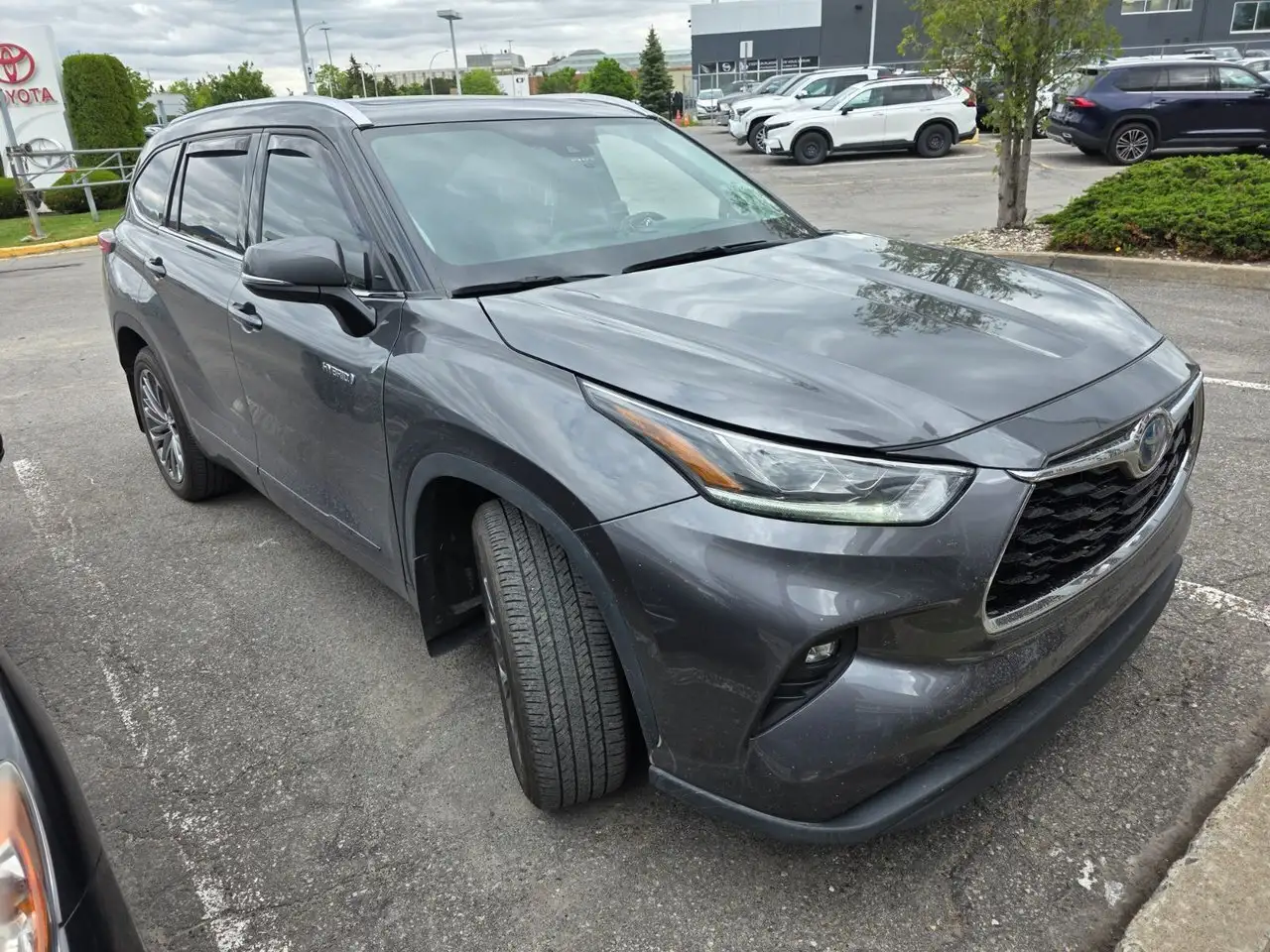 Toyota Highlander снимка Toyota Highlander