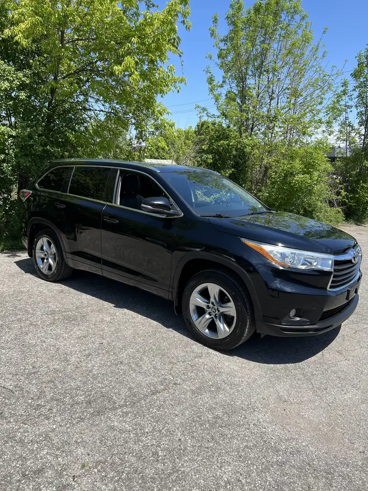 Toyota Highlander снимка Toyota Highlander