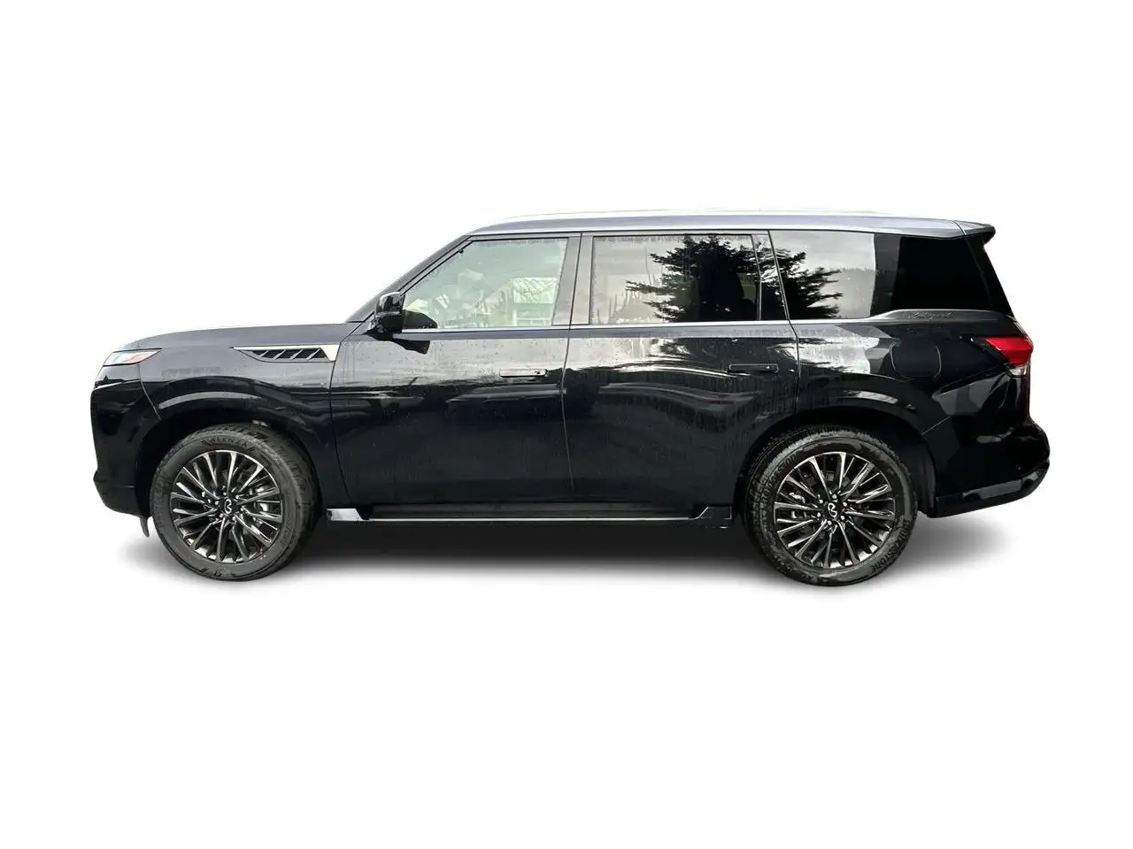 Infiniti QX80 снимка Infiniti QX80