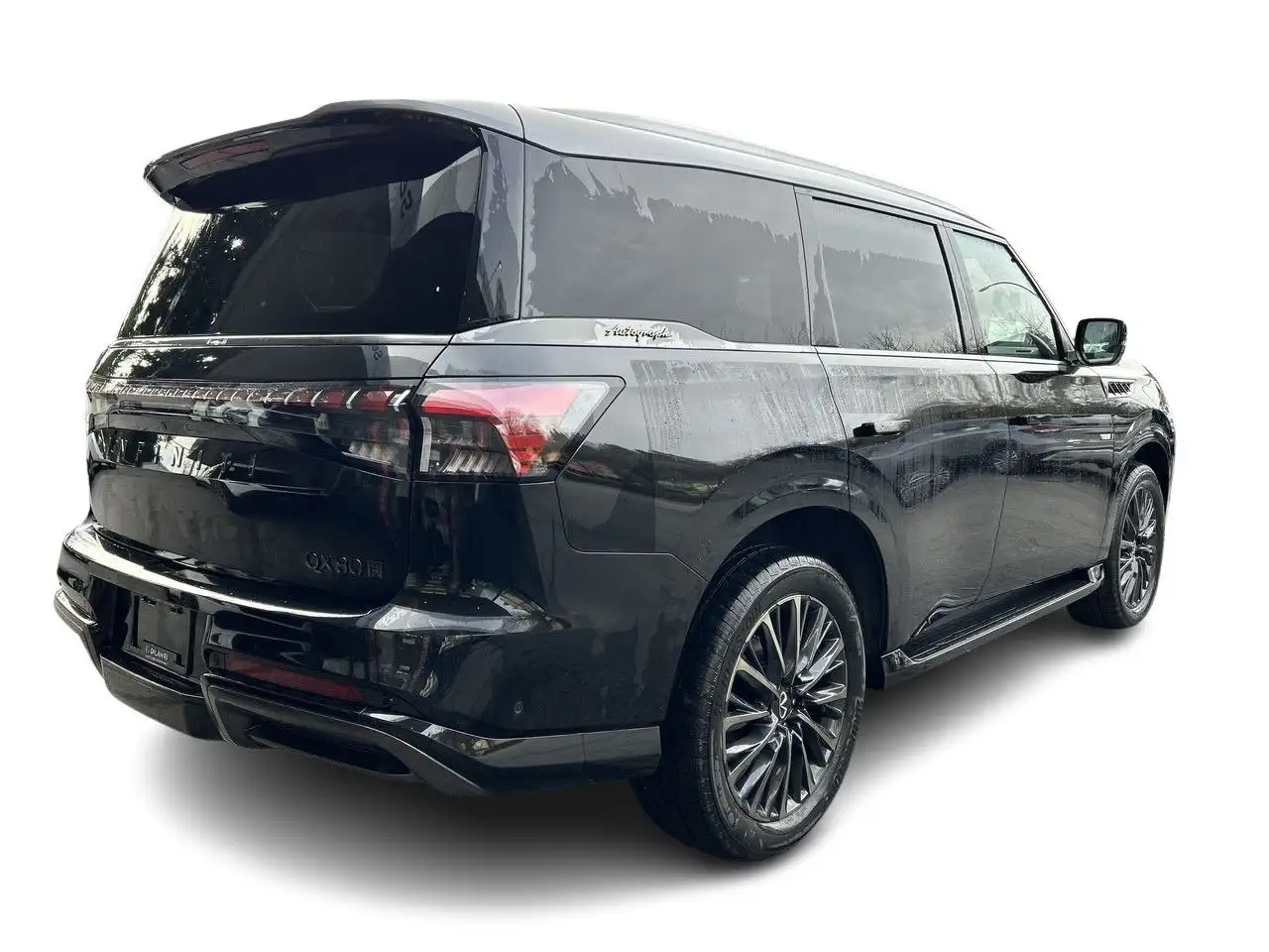 Infiniti QX80 снимка Infiniti QX80