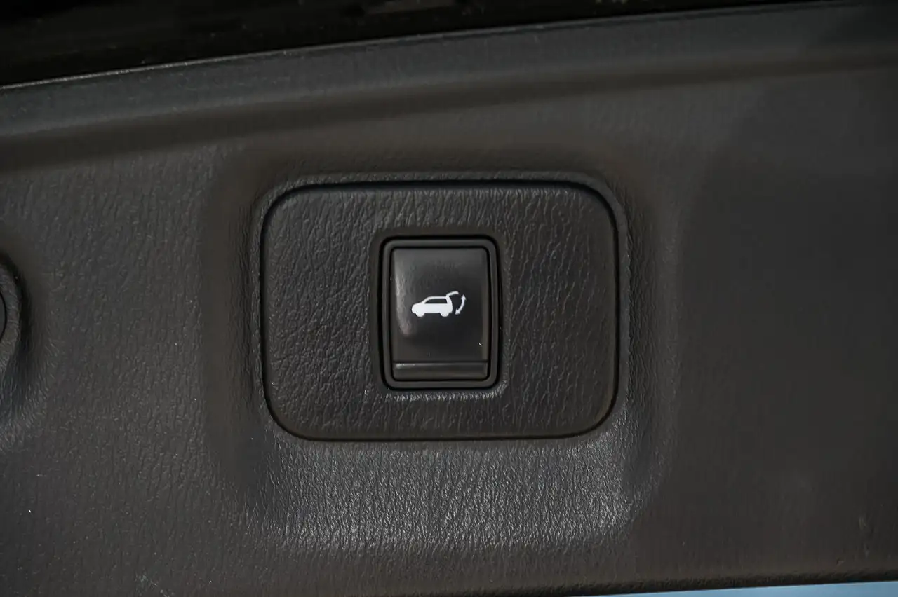 Infiniti QX60 снимка Infiniti QX60