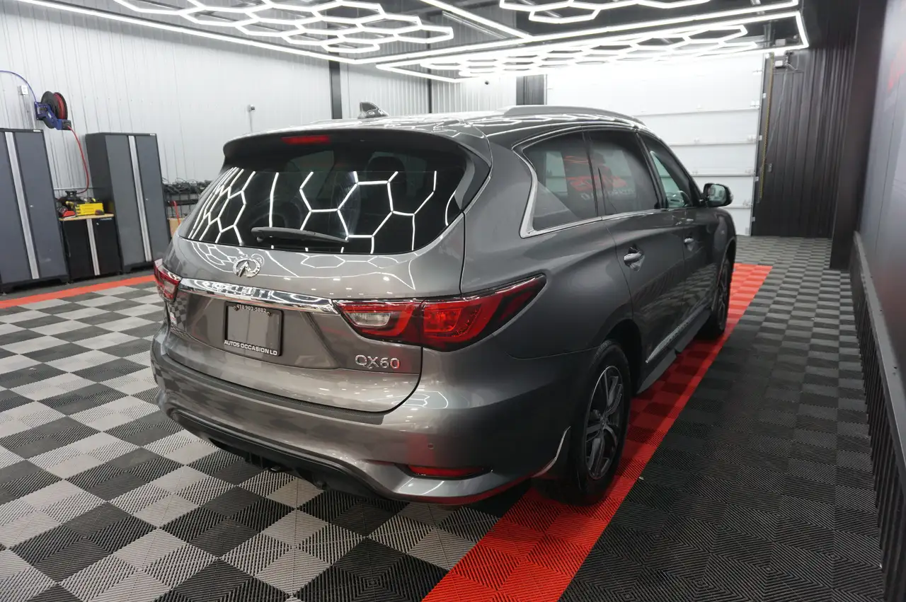 Infiniti QX60 снимка Infiniti QX60