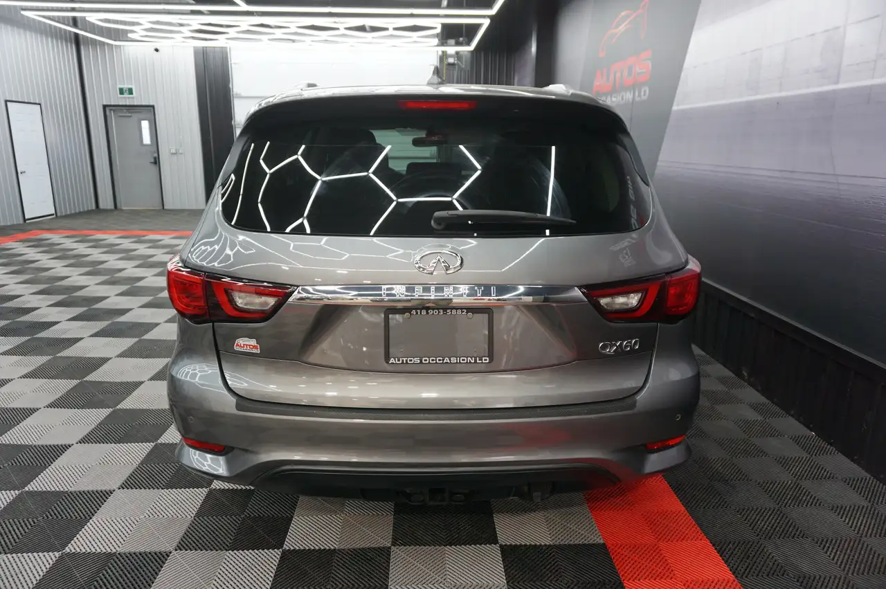 Infiniti QX60 снимка Infiniti QX60
