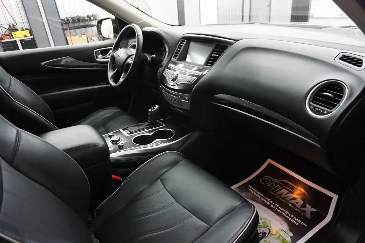 Infiniti QX60 снимка Infiniti QX60