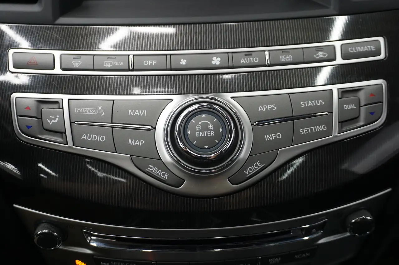 Infiniti QX60 снимка Infiniti QX60