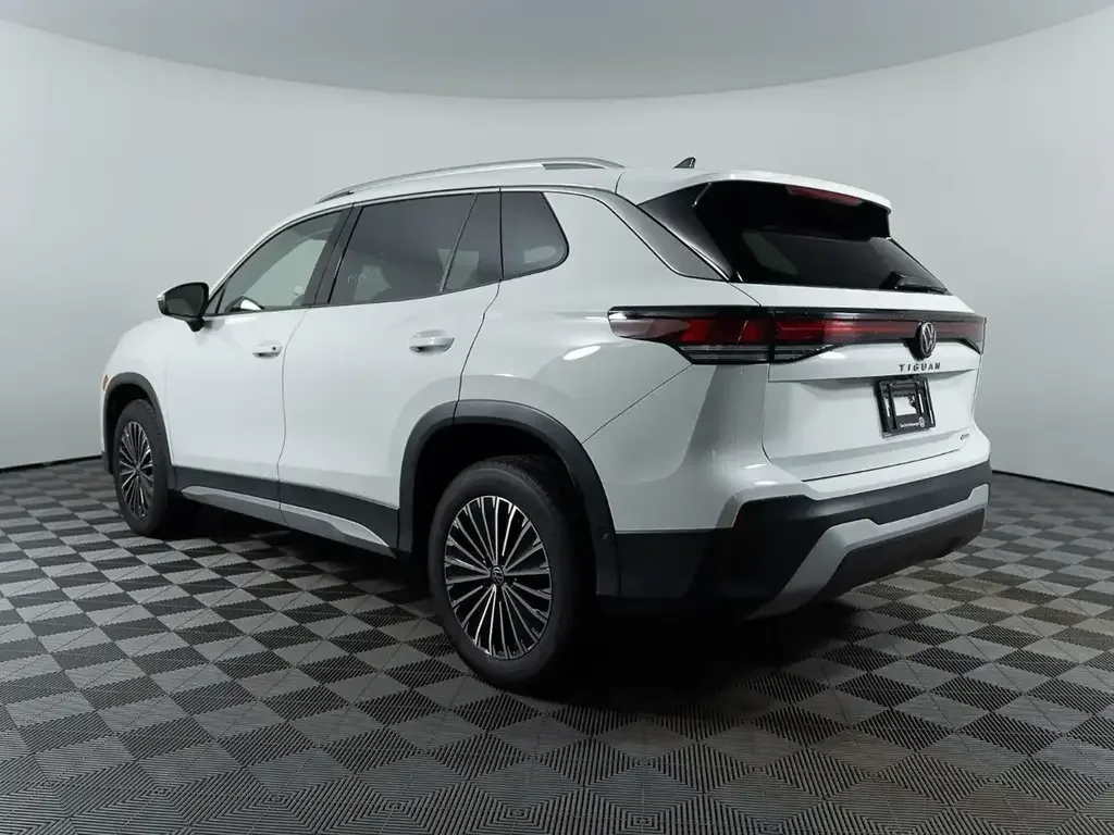Volkswagen Tiguan снимка Volkswagen Tiguan