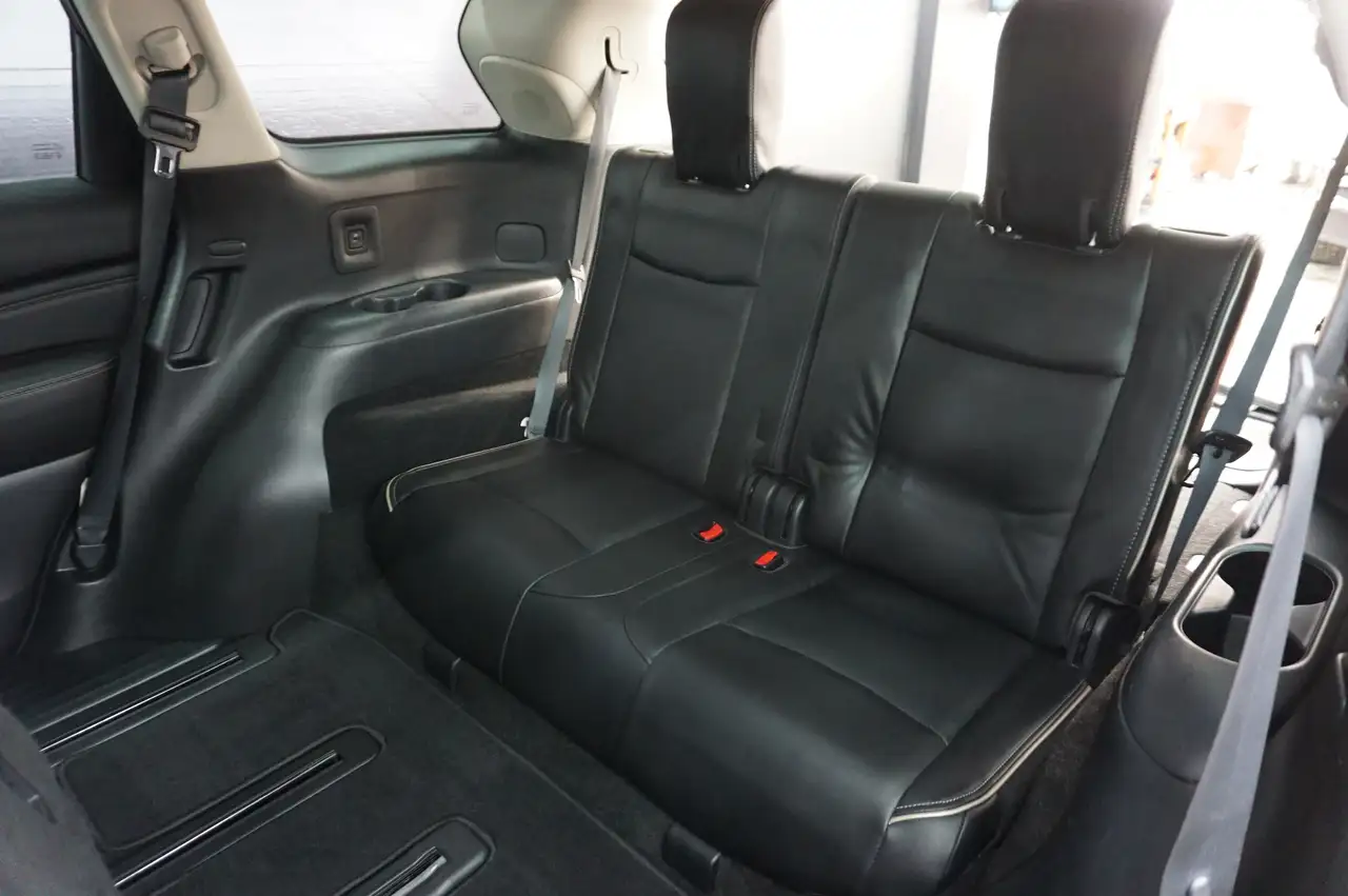 Infiniti QX60 снимка Infiniti QX60