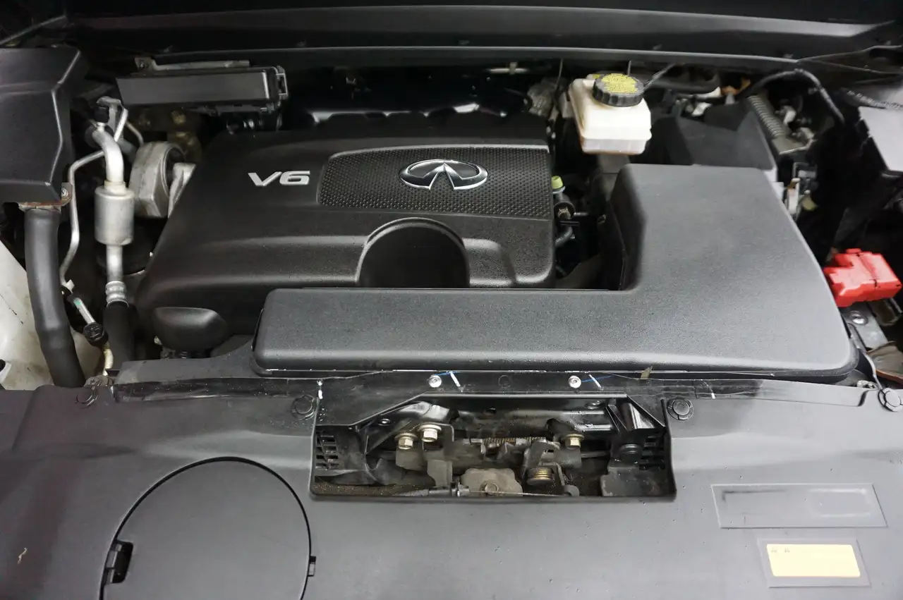 Infiniti QX60 снимка Infiniti QX60