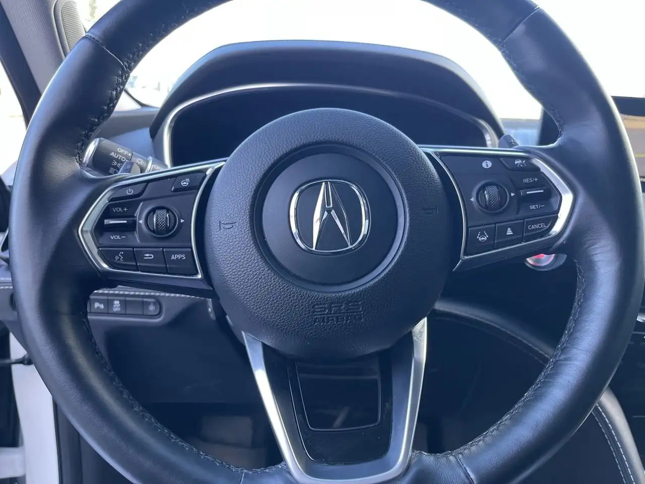 Acura MDX снимка Acura MDX